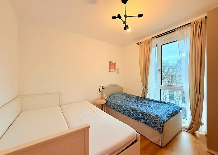 New-three Room-entire With Two Balconies & Garage, Central-fast Access To Center - Barmbek -stadtpark Apartament