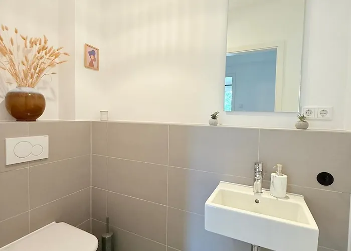 Apartament New-three Room-entire With Two Balconies & Garage, Central-fast Access To Center - Barmbek -stadtpark Hamburg