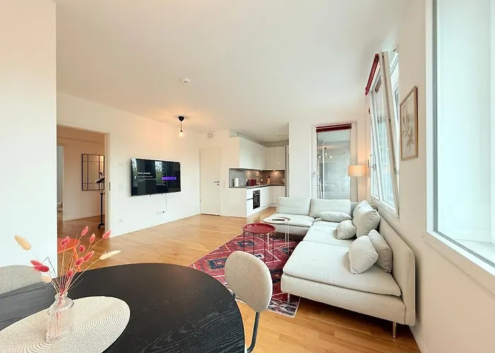 New-three Room-entire With Two Balconies & Garage, Central-fast Access To Center - Barmbek -stadtpark Apartament