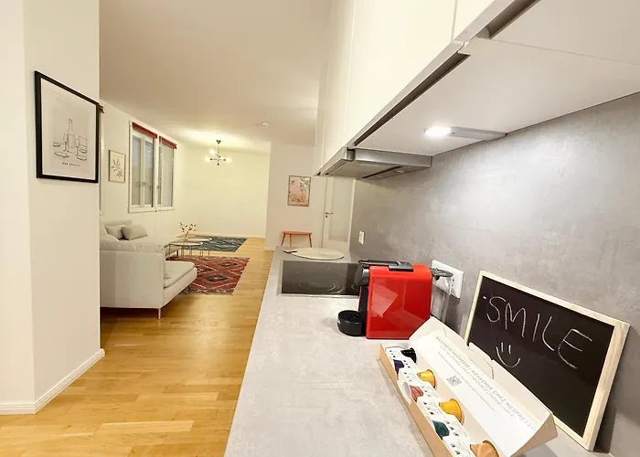 New-three Room-entire With Two Balconies & Garage, Central-fast Access To Center - Barmbek -stadtpark Hamburg