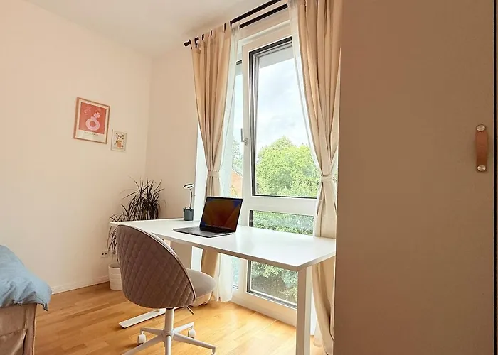 New-three Room-entire With Two Balconies & Garage, Central-fast Access To Center - Barmbek -stadtpark * Hamburg