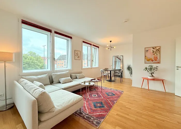 Apartament New-three Room-entire With Two Balconies & Garage, Central-fast Access To Center - Barmbek -stadtpark Hamburg