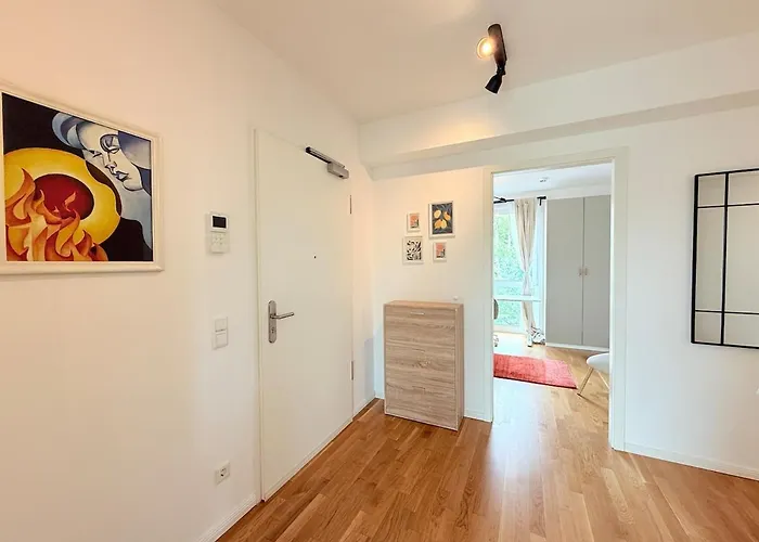 New-three Room-entire With Two Balconies & Garage, Central-fast Access To Center - Barmbek -stadtpark Apartament *